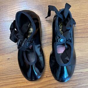 Kids Black Patent Mary Jane Dress Shoes with Ribbon Tie